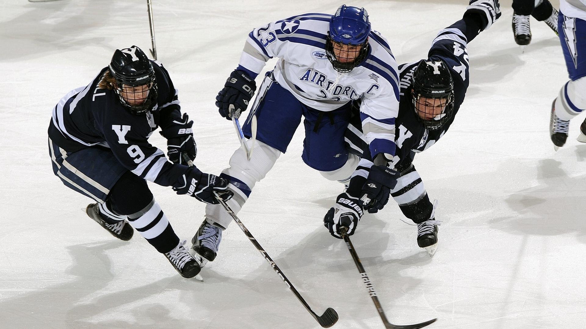 中国男篮内外线结合打造立体进攻体系，中国男篮内线球员